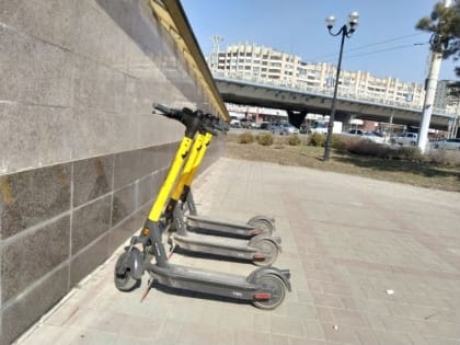 Электросамокаты на пешеходных улицах Омска могут запретить