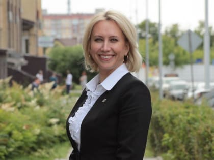 С 1 марта молодым педагогам Омской области в 2 раза увеличили оклад