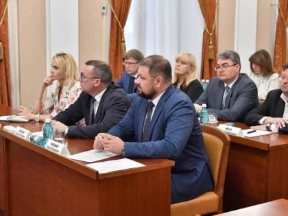 Виталий Хоценко предложил растиражировать крутинский опыт по патриотическому воспитанию на другие районы 