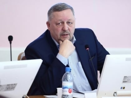 Выборы на округе умершего омского депутата Виталия Путинцева предлагают провести в январе