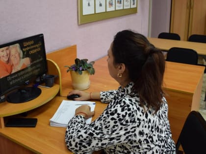 Омичей приглашают пройти бесплатное обучение по уходу за тяжелобольными родственниками