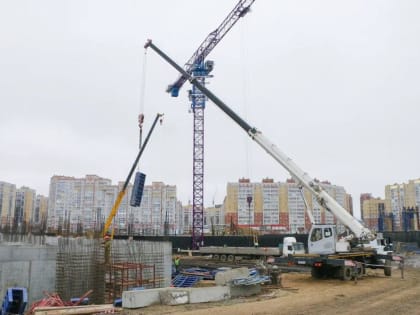 Хоценко лично контролирует строительство детского стационара в Омске