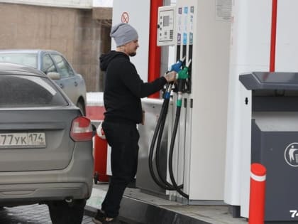 В Омске начал дорожать бензин