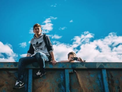 Омские работодатели чаще стали приглашать на собеседование подростков