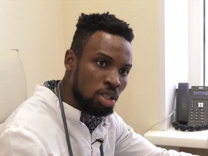 Доктор Марио: как в омской поликлинике появился врач родом из Нигерии