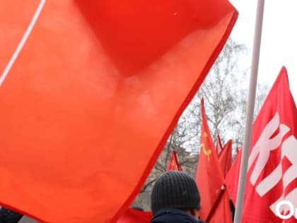 В Новосибирске обком КПРФ поддержал Романа Яковлева на выборах губернатора