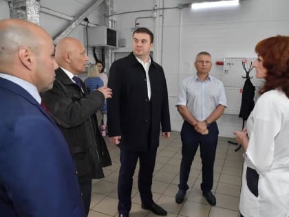 Виталий Хоценко находится с рабочей поездкой в Азовском немецком национальном районе