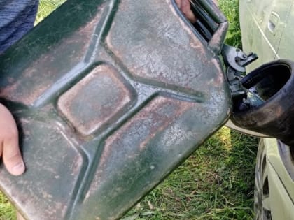 На омских АЗС снова подорожал бензин