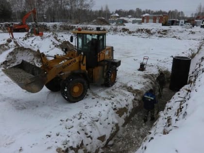 «Котлован готов, колодцы сделаны». У бассейна на Московке-2 скоро появится фундамент