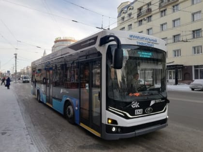 В городском транспорте остановки начала озвучивать Алиса