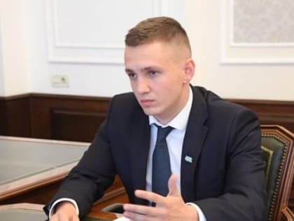 Хоценко «взял на заметку проект» «Новых людей» по сбору макулатуры
