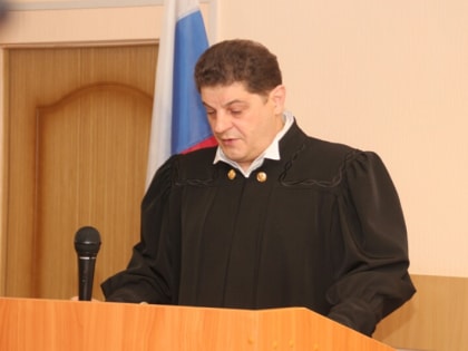 Известный омский судья Полищук уходит в отставку
