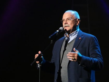 Пресс-секретарь подтвердила госпитализацию Никиты Михалкова