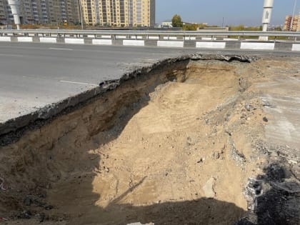 После обвала дороги на омский метромост выделяют 85 млн рублей