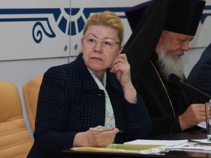 Мизулина ответила на слова Хоценко о том, что она не омичка