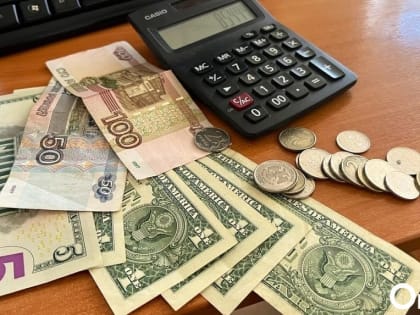 Курс доллара впервые с апреля 2022 года достиг 80 рублей