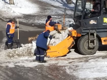 В обновление парка дорожной техники Омска вложили почти 100 млн рублей