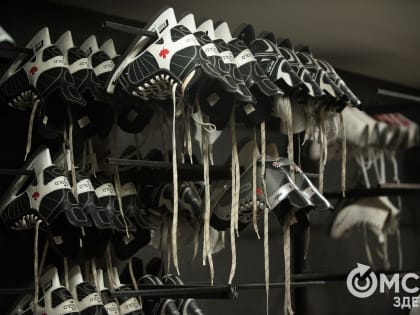 Доели салаты? Пора вставать на коньки!