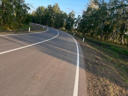 К сельхозпредприятиям Омской области построили пять дорог