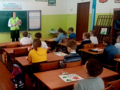«Единая Россия» организовала в школе Большереченского района урок по безопасности на дороге