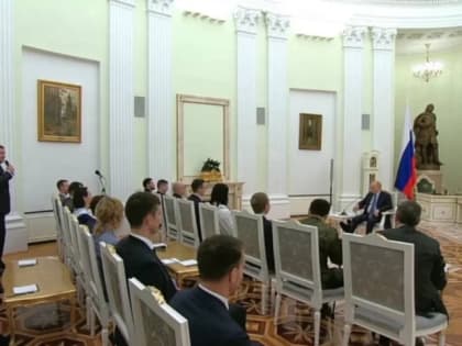 Путин поддержал предложение Хоценко о строительстве флагманской школы в Омске