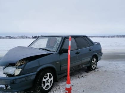 В Омске маленькая девочка пострадала в столкновении легковушек на трассе
