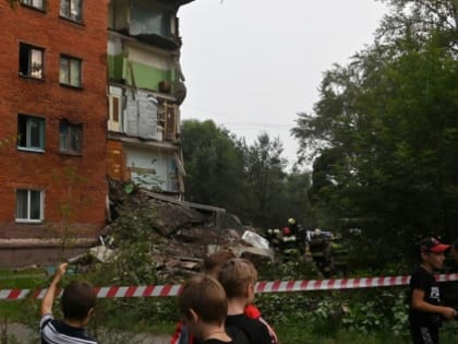 Жильцы обрушившегося дома в Омске начали подавать заявления на выплаты