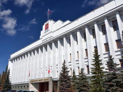 По поручению Виталия Хоценко на разработку проектно-сметной документации для капремонта 18 зданий колледжей и техникумов выделено 22,5 млн рублей