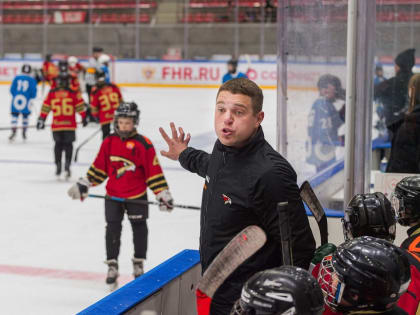 В Омске при поддержке ОНПЗ прошел турнир по хоккею имени Евгения Хацея