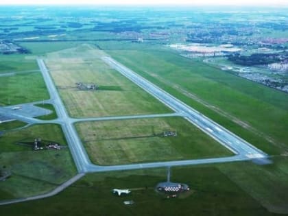 В Омском аэропорту задерживали вылеты самолетов