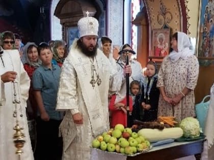 Праздник Преображения Господня в Свято-Никольском монастыре села Большекулачье возглавил Преосвященнейший епископ Зосима