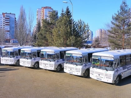 На приобретение общественного транспорта для омских сёл направят 1 млрд рублей