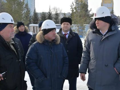 Виталий Хоценко проинспектировал ход строительства объектов, включенных в народную программу «Единой России»