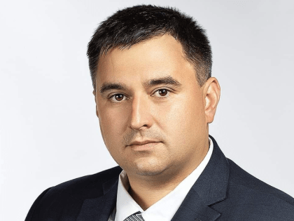 Новосибирское отделение КПРФ поддержало кандидатуру Романа Яковлева на губернаторских выборах
