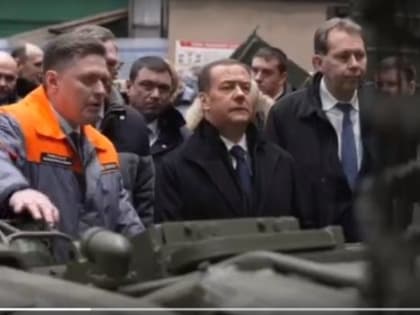 СМИ: Рабочих на «Омсктрансмаше» отправили в отпуск в день визита Медведева