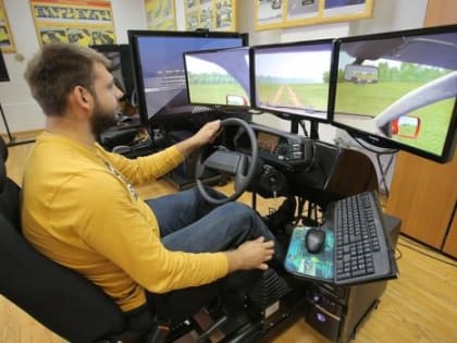 Россиянам могут увеличить время обучения на водителей грузовиков