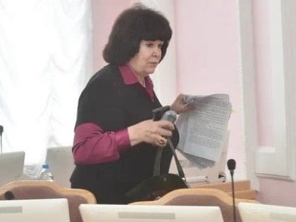 «Мы получаем 80 товарных поездов в месяц жидких отходов, которых не видим! 80 товарных поездов дерьма разливаются по городу»