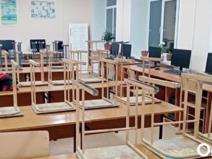 Физрук, на которого нажаловались омские школьники, собирается уволиться после обвинений в неадекватности