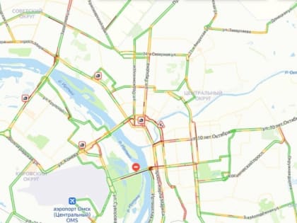 Омичи встали в жуткие пробки в последний день весны