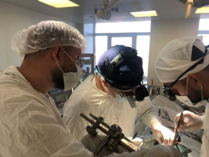 Омские кардиохирурги прооперировали пациентку с крайне редкой патологией