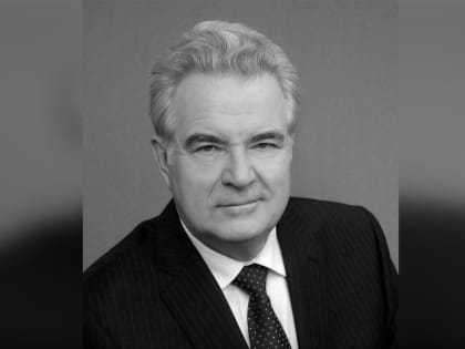 Человек-эпоха. Как отреагировали на смерть Варнавского омские политики