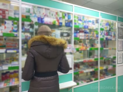 В Минздраве объяснили огромные очереди в омских аптеках