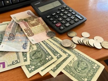 Группа ВТБ: в начале мая россияне увеличили потребительскую активность на 11%