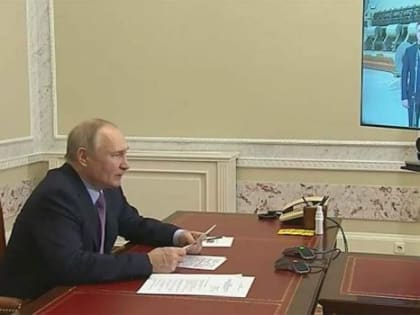 Путин отметил двух сотрудниц Омского медунверситета