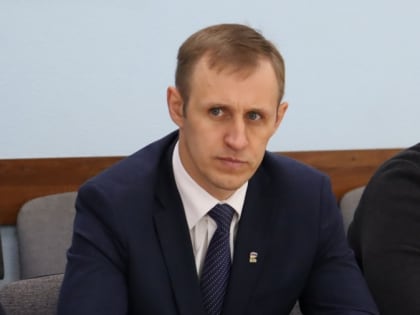 «Единая Россия» определила, кто заменит Динара Курманова в омском Заксобрании