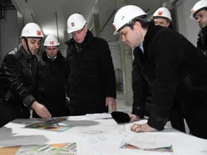 Омский губернатор Бурков поставил задачу развития в регионе транспортно-логистического сектора