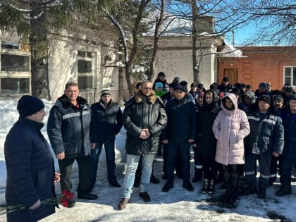 На здании Левобережной РЭС «Омскэлектро» появилась мемориальная доска