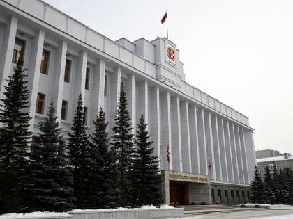 По поручению Виталия Хоценко на предоставление сертификатов детям-сиротам из областного бюджета перераспределено еще 15 млн рублей