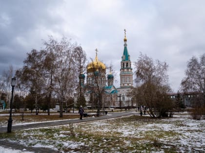 В канун Недели 22-й по Пятидесятнице митрополит Омский и Таврический Дионисий совершил всенощное бдение в Успенском кафедральном соборе