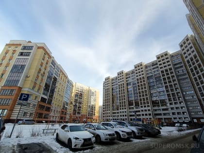 Администрации района Омской области выдали предписание из-за парковок